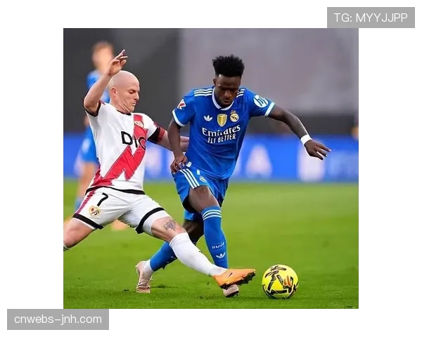 皇马训练课重点演练高位逼抢，应对巴列卡诺快速反击