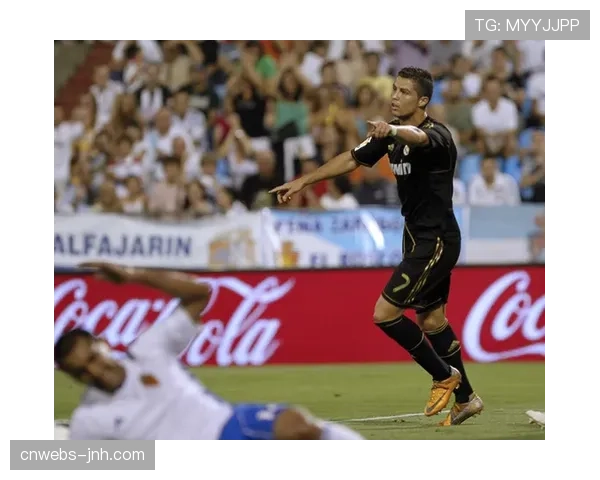 战术复盘:哈维-阿隆索的勒沃库森用精准的防守反击淘汰了那不勒斯。 战术复盘:哈维-阿隆索的勒沃库森用精准的防守反击淘汰了那不勒斯。